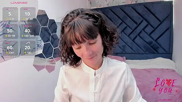 Snapshot of Valery_More__ chatting on 07-10-26, 02:17 Valery More online show from 07-10-26, 02:17