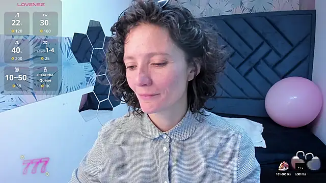Snapshot of Valery_More__ chatting on 06-12-26, 01:20 Valery More online show from 06-12-26, 01:20