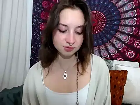 AdalynKiss online show from 11-18-25, 07:28