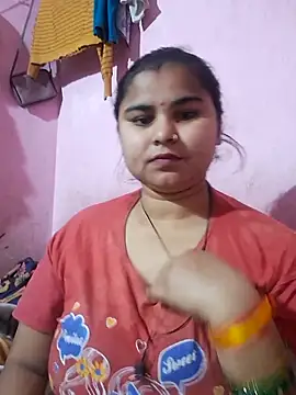 Snapshot of Mamta-Thakur chatting on 12-19-25, 03:54 Mamta-Thakur online show from 12-19-25, 03:54