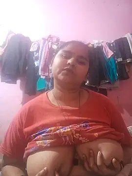 Snapshot of Mamta-Thakur chatting on 12-17-25, 05:40 Mamta-Thakur online show from 12-17-25, 05:40