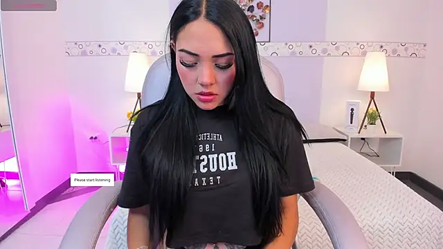 AndreaG  online show from 11-20-25, 08:31