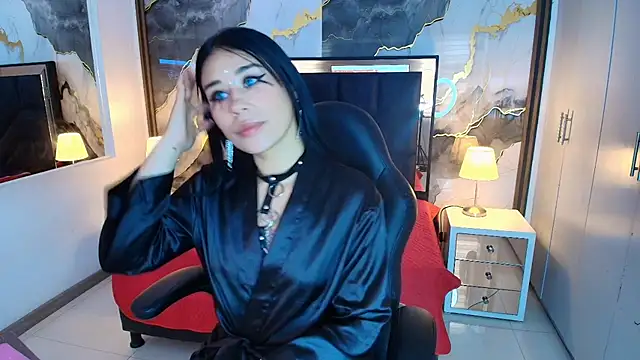 Snapshot of SusanVilla chatting on 07-10-26, 08:20 SusanVilla online show from 07-10-26, 08:20
