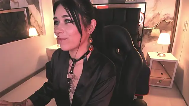 Snapshot of SusanVilla chatting on 05-14-26, 07:55 SusanVilla online show from 05-14-26, 07:55