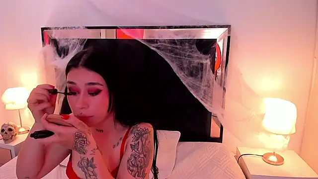 SusanVilla online show from 10-16-25, 07:33