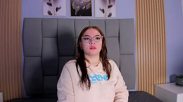 Kandyfrees  online show from 01-15-26, 11:24