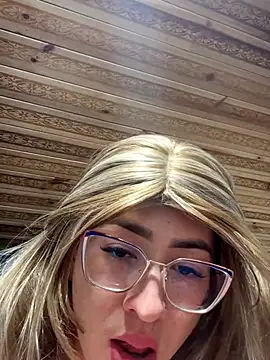 NICOLLE  12 online show from 02-13-26, 04:45