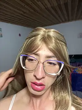 NICOLLE  12 online show from 11-20-25, 08:53