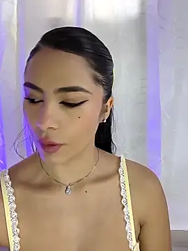 In-Ur-dreams online show from 10-04-25, 05:03