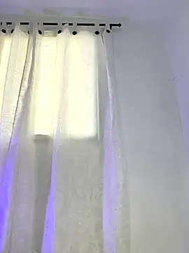 In-Ur-dreams online show from 10-06-25, 08:20