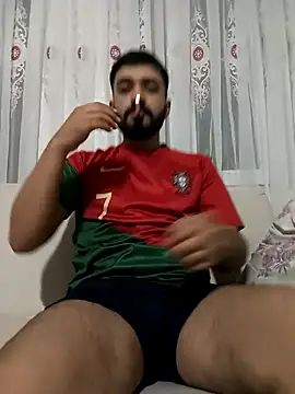 Snapshot of mehmets27 chatting on 10-28-25, 10:20 mehmets27 online show from 10-28-25, 10:20