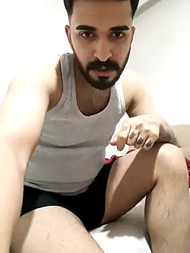 Snapshot of mehmets27 chatting on 10-05-25, 12:12 mehmets27 online show from 10-05-25, 12:12