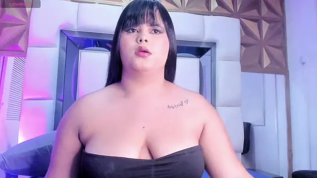 violet milleer online show from 12-03-25, 07:13