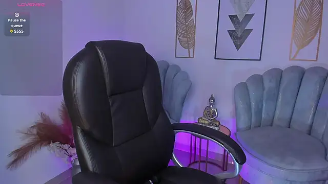 zharaa fox online show from 03-08-26, 02:04