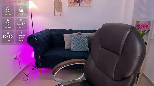 zharaa fox online show from 05-06-26, 01:53