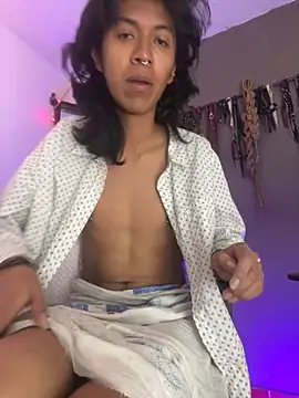 MadamLeRouge online show from 11-19-25, 10:32