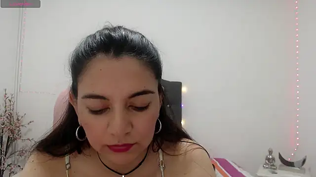Snapshot of astrolover_ chatting on 10-16-25, 01:14 astrolover  online show from 10-16-25, 01:14