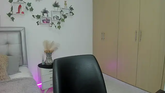 mia star 2 online show from 06-03-26, 10:38