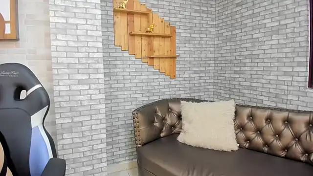 Alisonn Doll online show from 11-27-25, 12:16