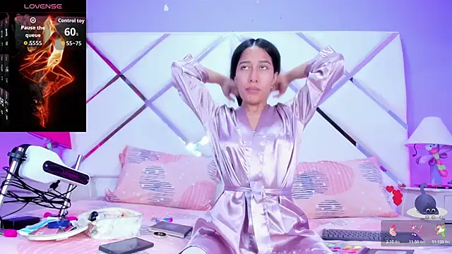 Amelia Rivas online show from 11-07-25, 07:51