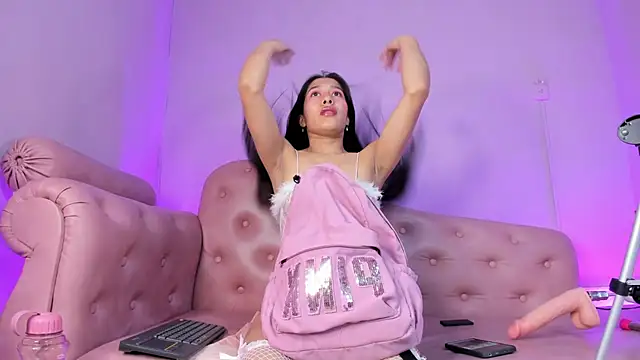 Amelia Rivas online show from 10-27-25, 06:53