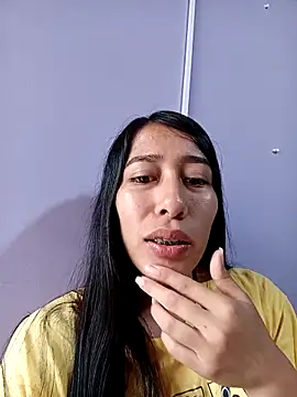 Amelia Rivas online show from 10-13-25, 06:20