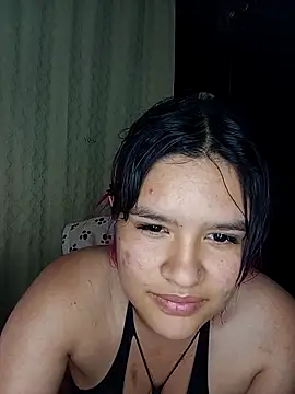 Snapshot of Beba_102 chatting on 10-17-25, 12:36 Beba 102 online show from 10-17-25, 12:36