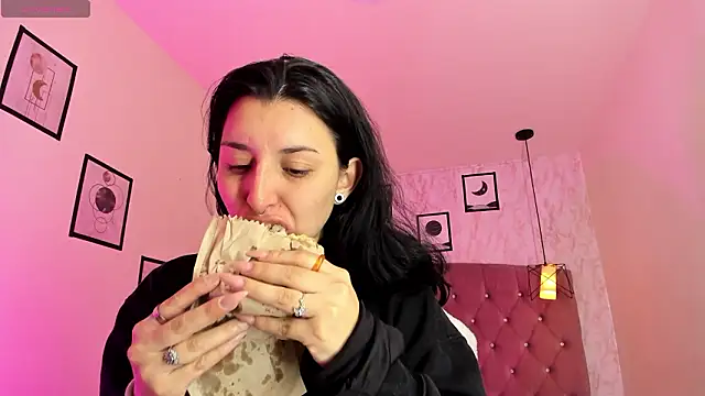 Iris  77 online show from 01-15-26, 11:57