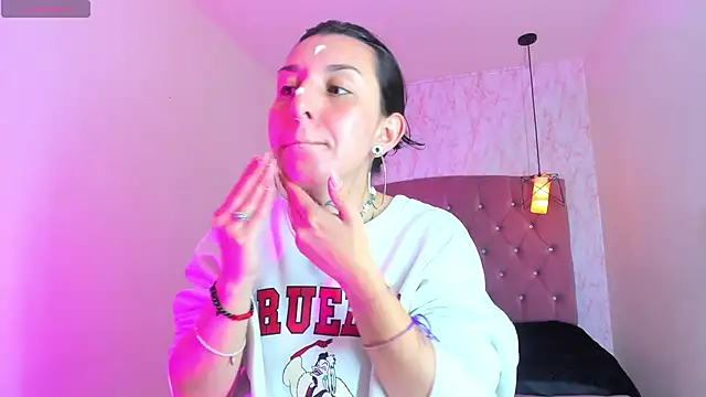 Iris  77 online show from 11-20-25, 11:22