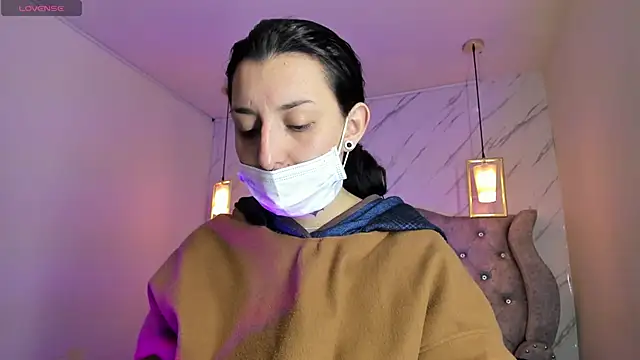 Iris  77 online show from 12-15-25, 06:47