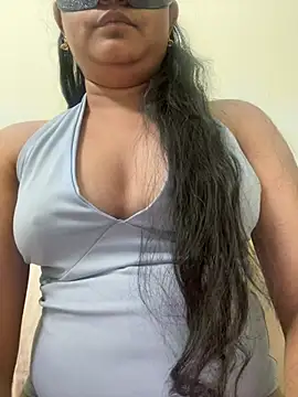 Snapshot of TeluguIshu_teen20 chatting on 07-17-26, 06:27 TeluguIshu teen20 online show from 07-17-26, 06:27
