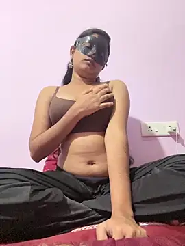 Snapshot of TeluguIshu_teen20 chatting on 11-21-25, 09:03 TeluguIshu teen20 online show from 11-21-25, 09:03