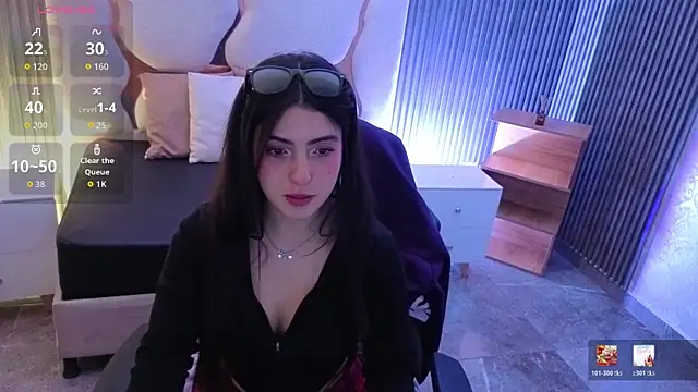 Ixchel tay online show from 06-21-26, 03:34