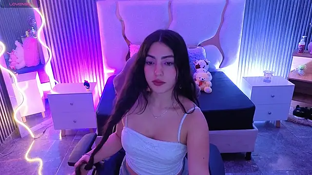 Ixchel tay online show from 04-25-26, 03:20