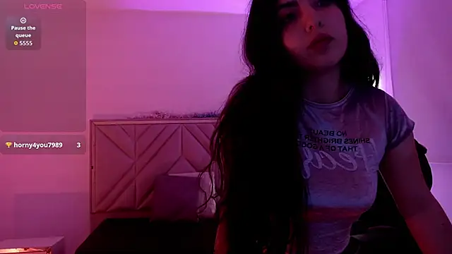 Ixchel tay online show from 11-10-25, 03:33