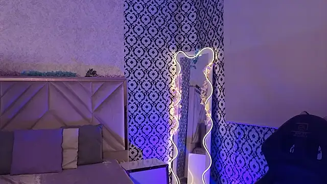 Ixchel tay online show from 02-16-26, 04:00