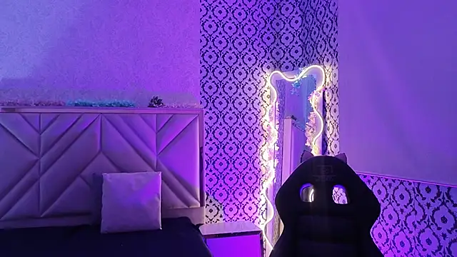 Ixchel tay online show from 02-13-26, 03:17