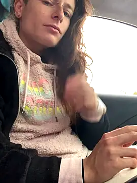 GoldenPussy1329 online show from 10-27-25, 09:10