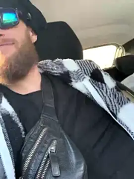 GoldenPussy1329 online show from 01-15-26, 10:40