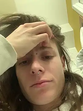 GoldenPussy1329 online show from 02-14-26, 01:00