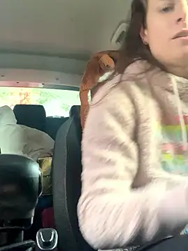 GoldenPussy1329 online show from 01-12-26, 04:14