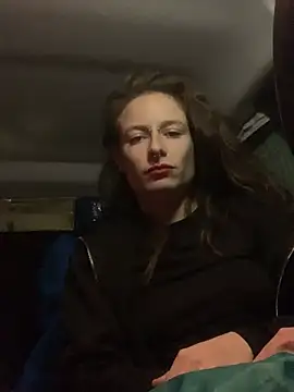 GoldenPussy1329 online show from 04-03-26, 11:11