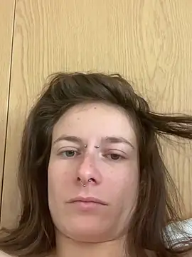 GoldenPussy1329 online show from 03-24-26, 12:27