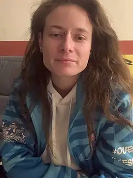 GoldenPussy1329 online show from 03-07-26, 10:26