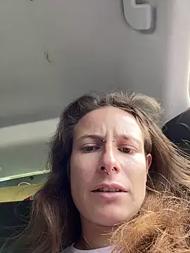 GoldenPussy1329 online show from 06-10-26, 12:39