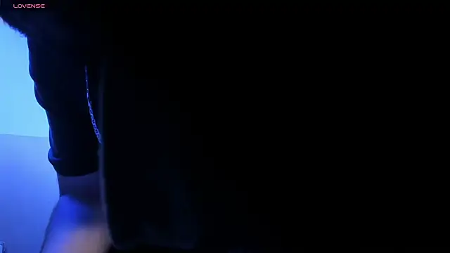 VynnyBlacke  online show from 10-17-25, 09:38