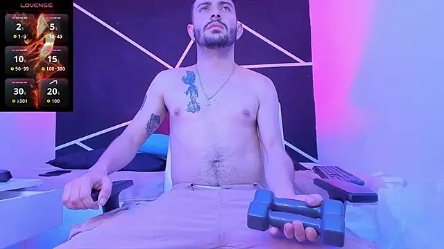 VynnyBlacke  online show from 10-12-25, 08:10