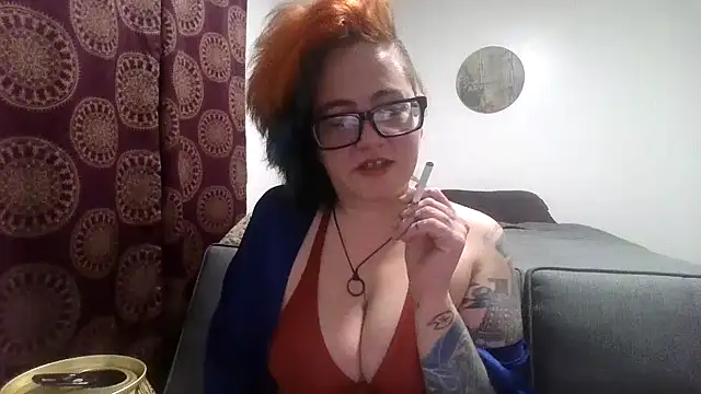 Snapshot of daniak90 chatting on 11-15-25, 01:37 daniak90 online show from 11-15-25, 01:37