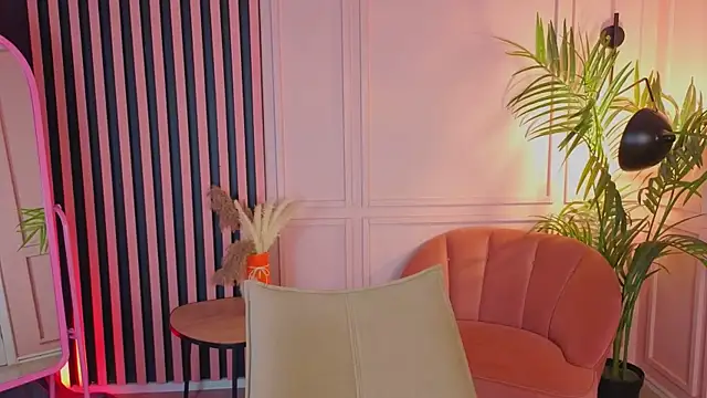 luna son online show from 11-22-25, 06:12