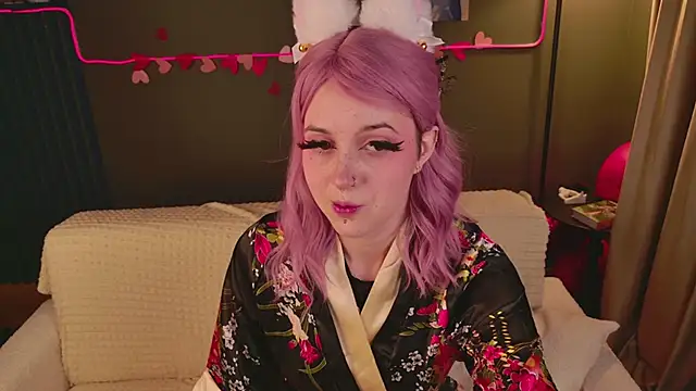 Snapshot of luna_son chatting on 02-18-26, 09:55 luna son online show from 02-18-26, 09:55